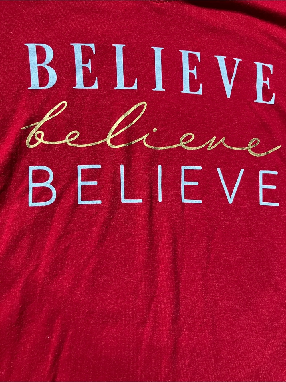 Believe Christmas V Neck Tshirt Womens M Red - Picture 3 of 3